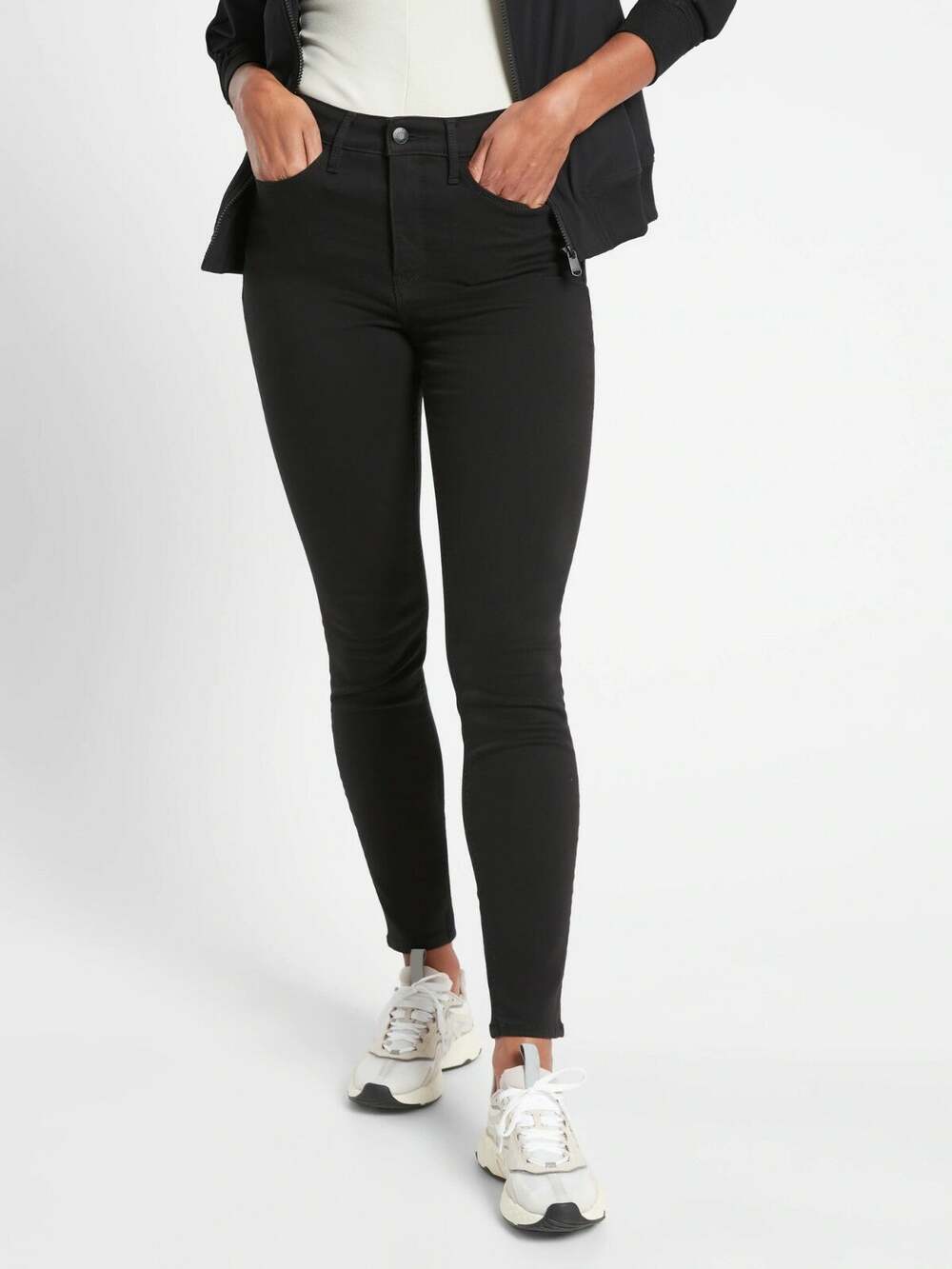 NWT Athleta Flex Ultra Skinny Jean in Black SIZE 14 #631647 W0111
